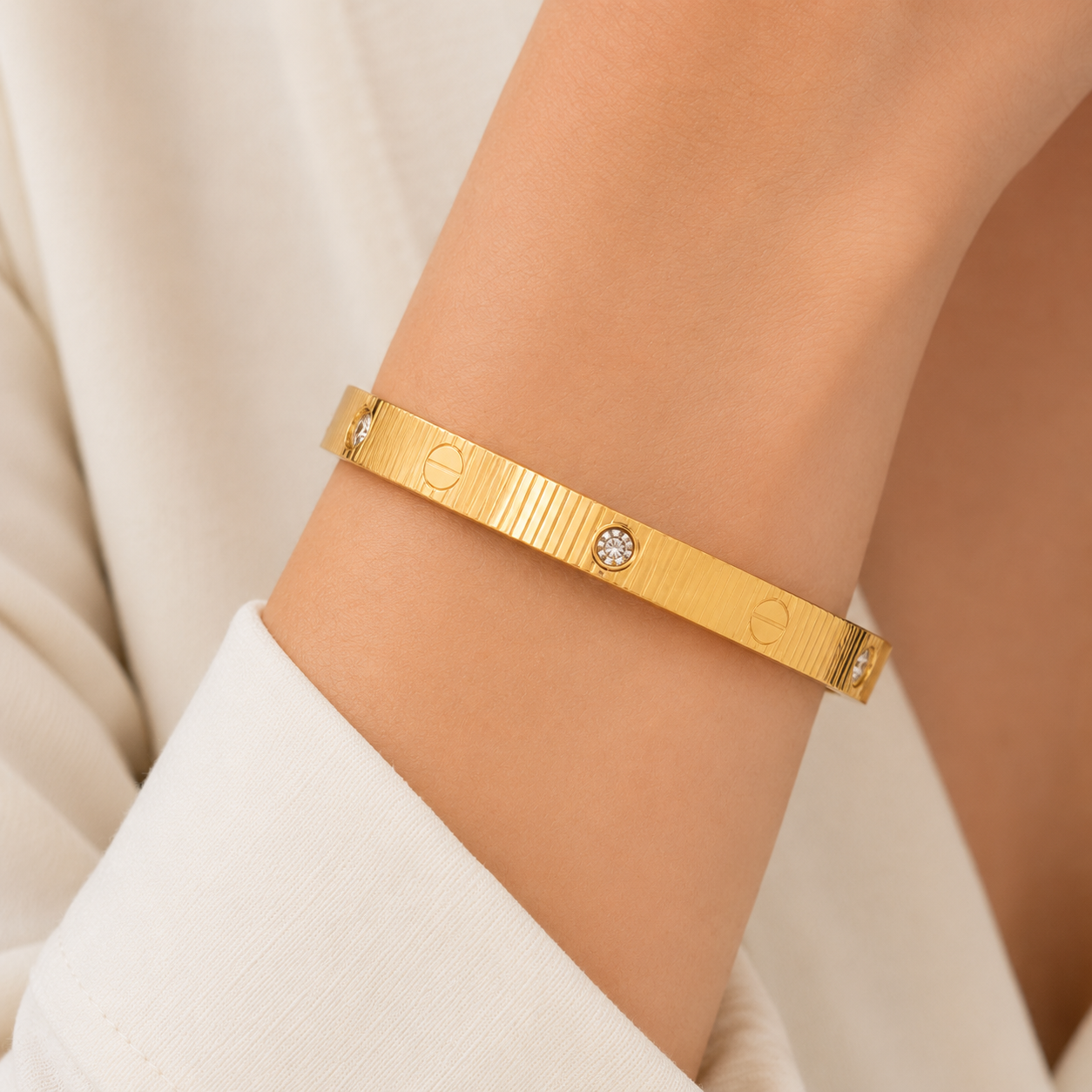 Luxury Gold-Plated Crystal Screw Motif Bangle Bracelet