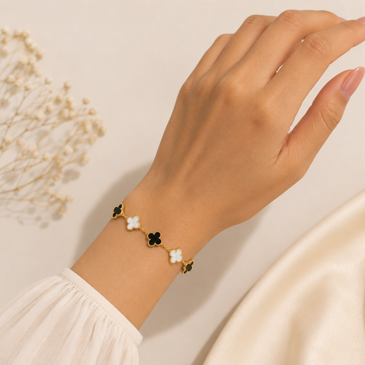 Black & White Clover Bracelet